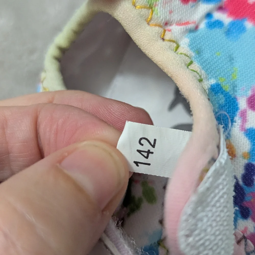 Ikiki Baby Water Shoes EUC Rainbow Soft Sole Size 142 Euro/7 Baby US Size Beach